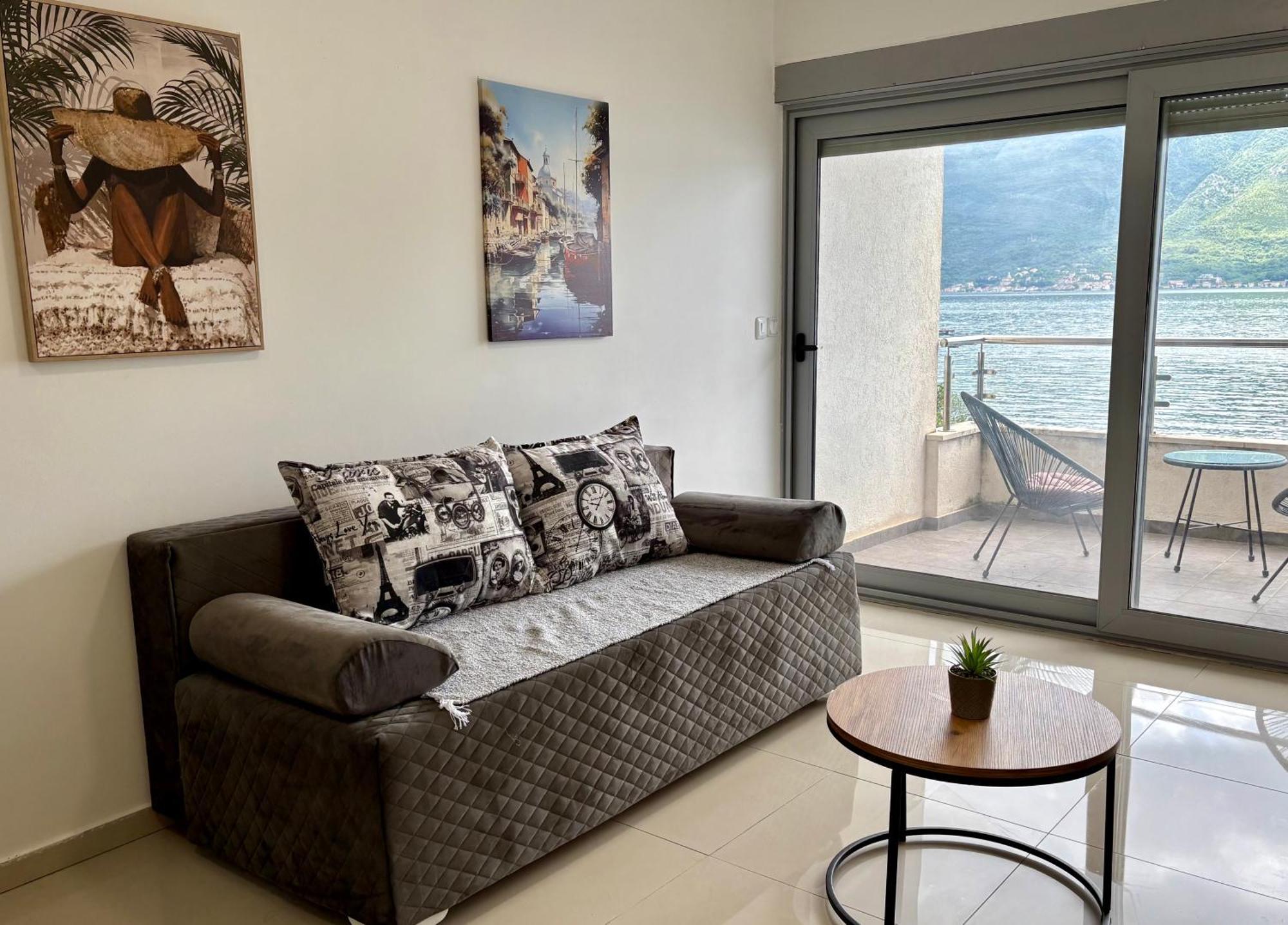 Waterfront Apartments Kotor Eksteriør billede